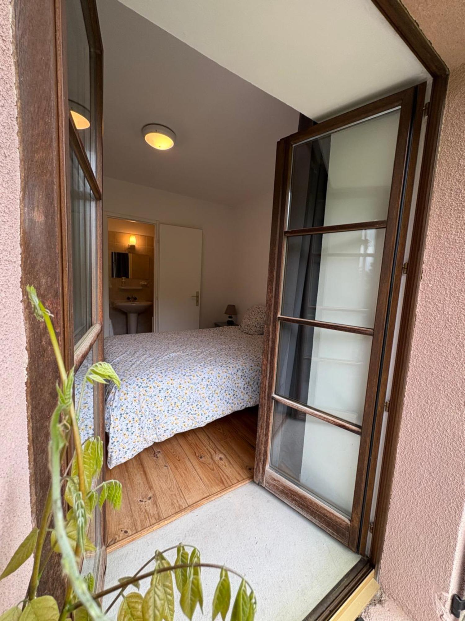 Hotel La Belle Charbonniere La Grande Fosse Habitación foto