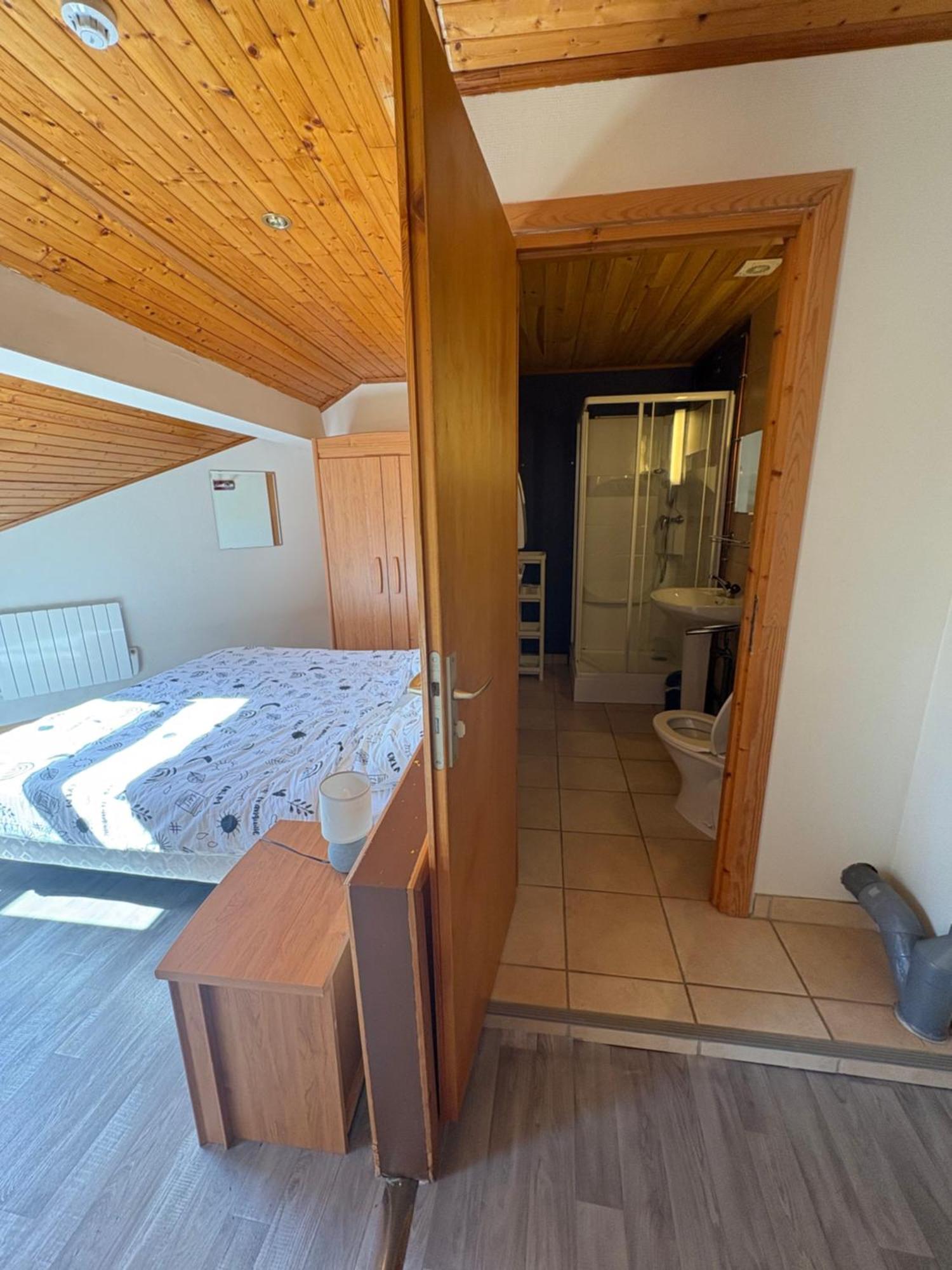 Hotel La Belle Charbonniere La Grande Fosse Habitación foto